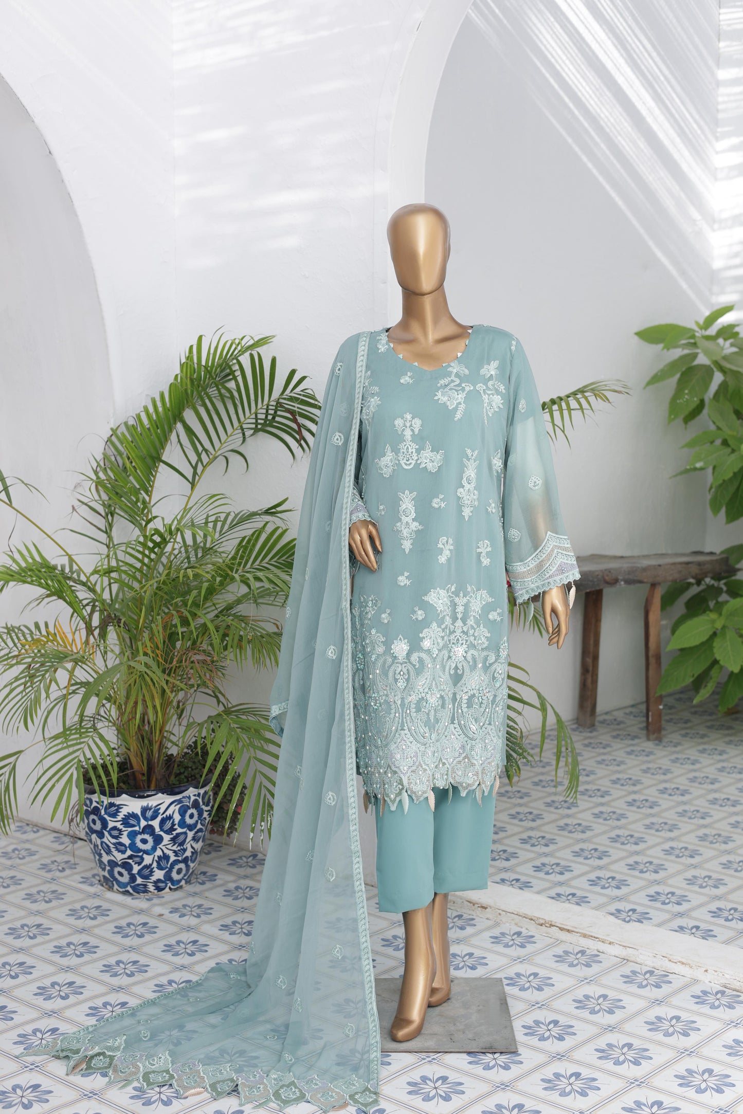 HUSN-E-SUROSHI