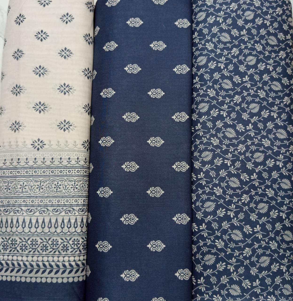 Regalia printed lawn