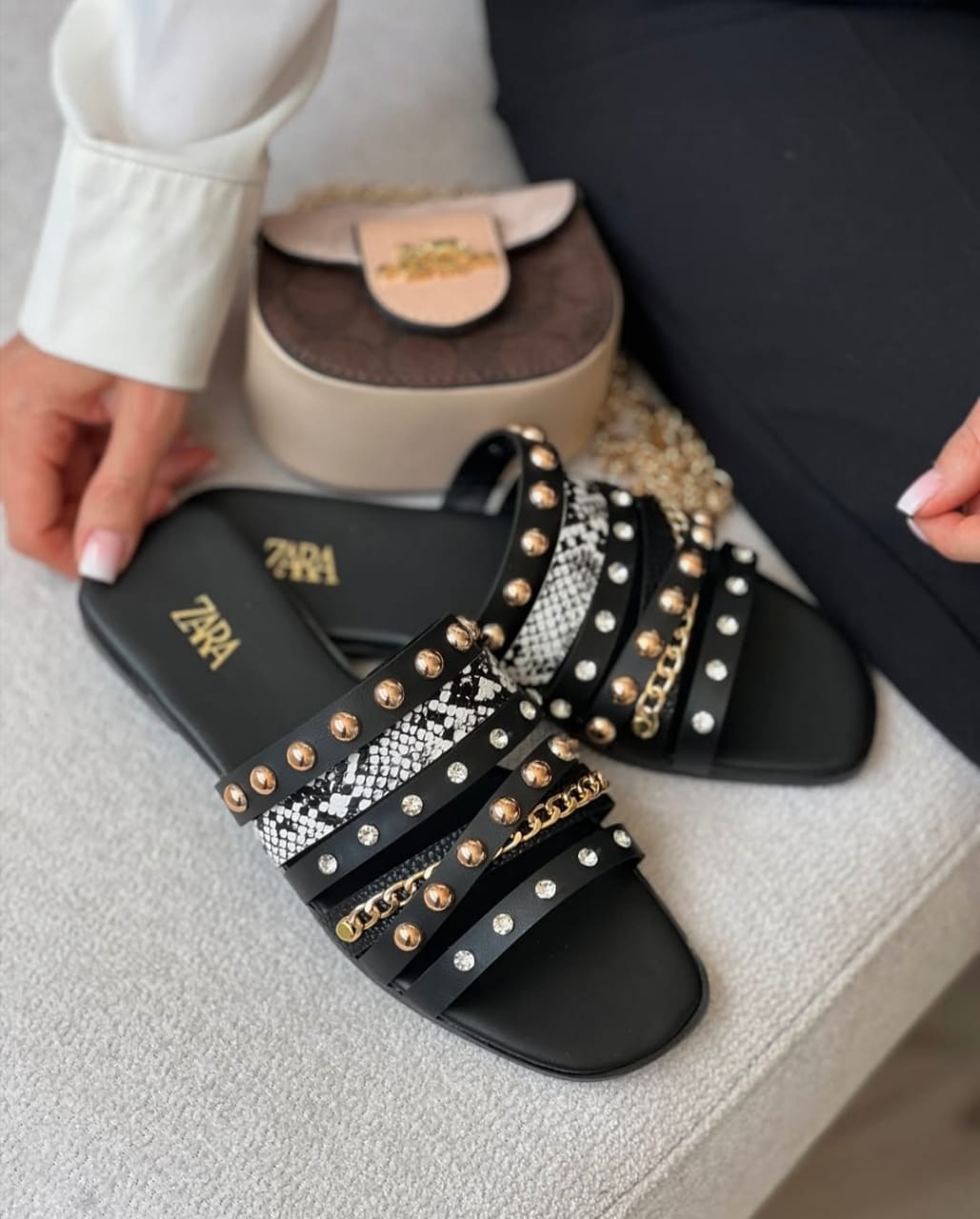 Zara Slipper