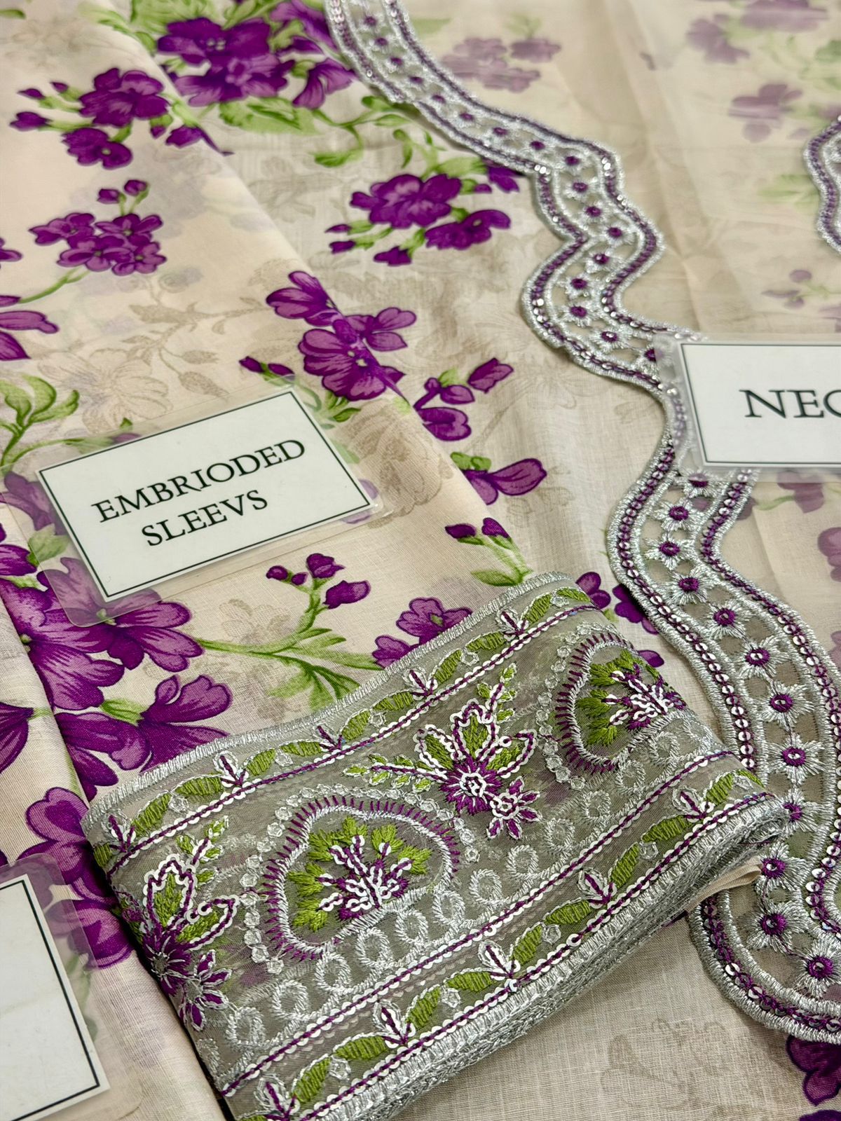 Aneela's LAWN COLLECTION