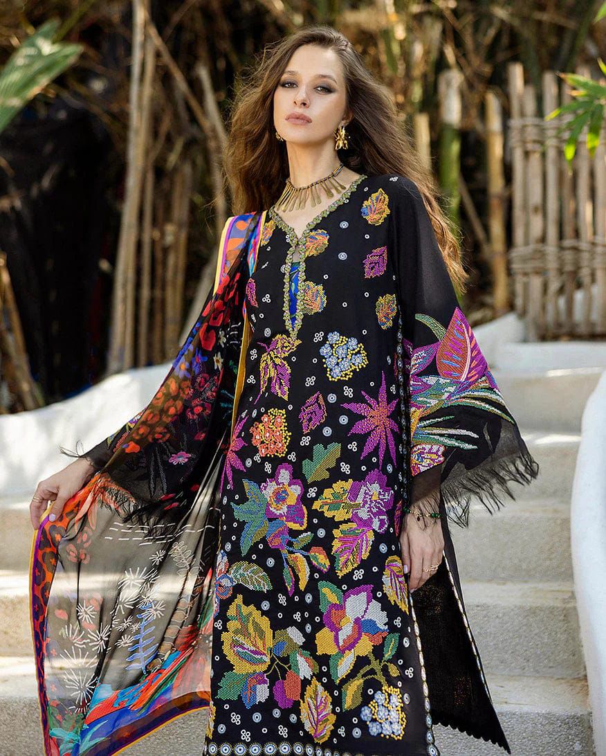 Mushq Black Lawn