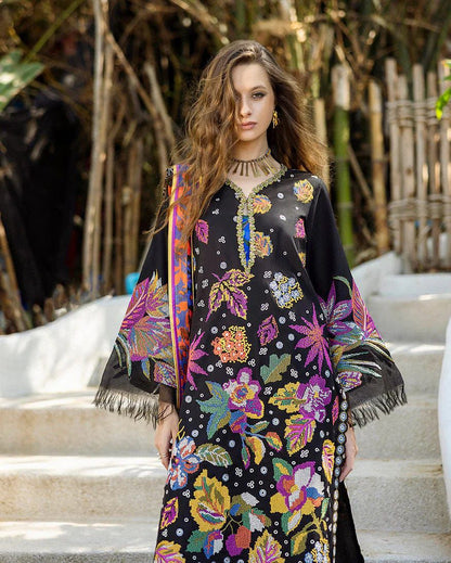 Mushq Black Lawn
