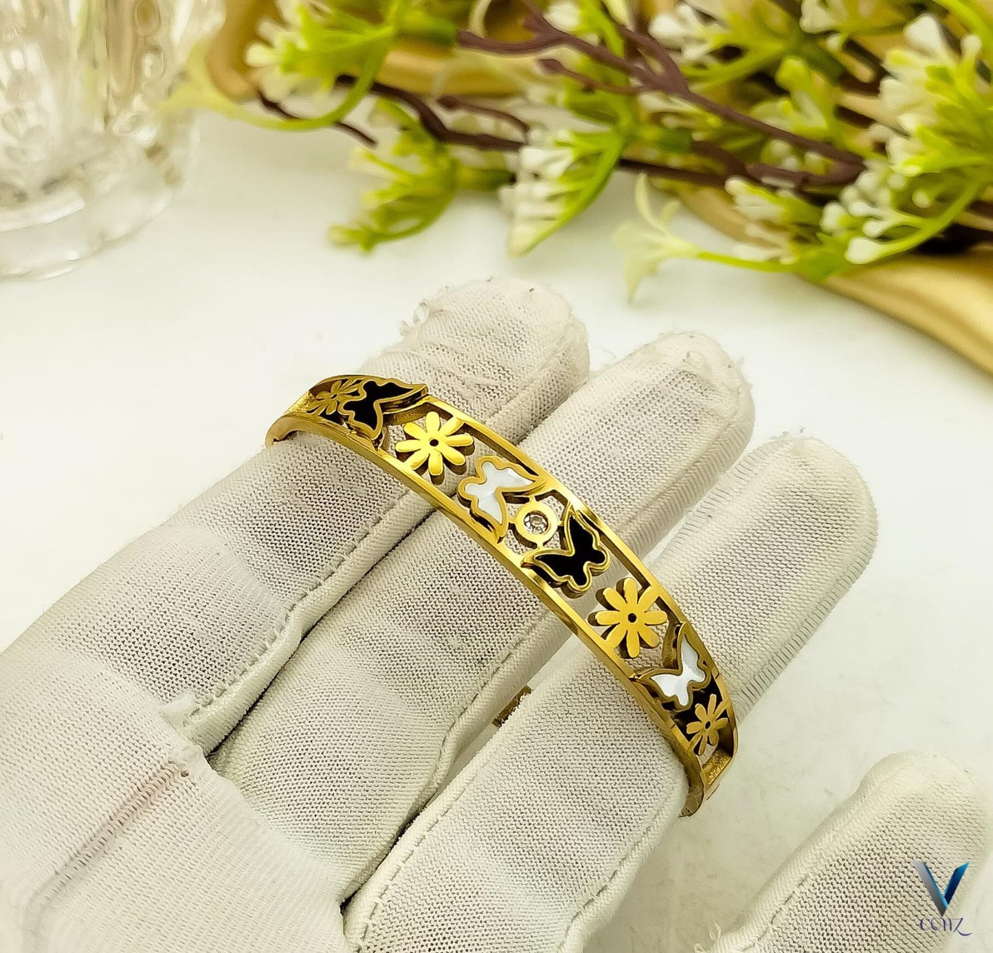 hand Cuff
