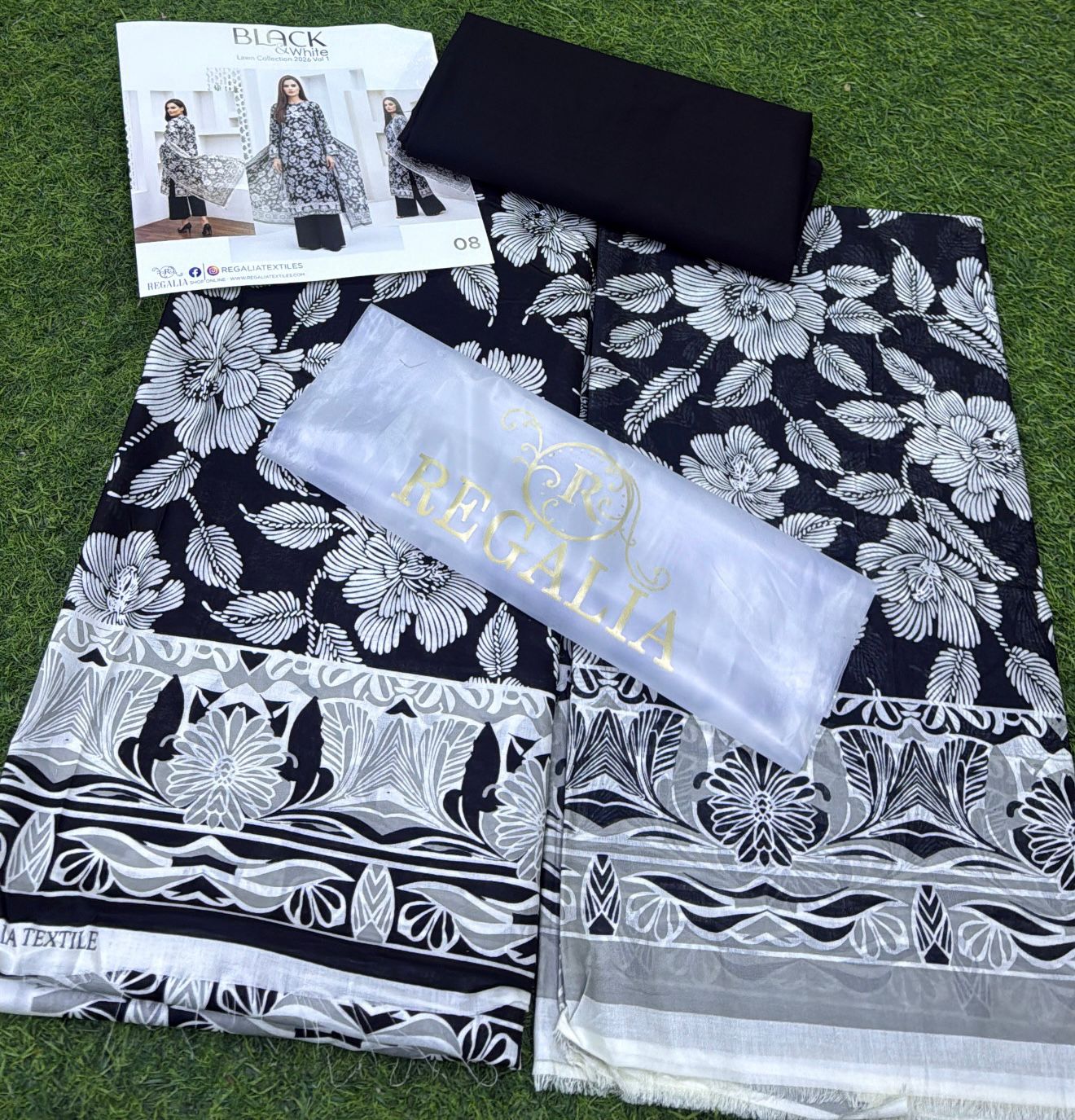 BLACK AND WHITE LAWN COLLECTION