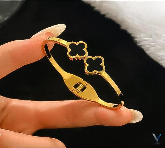 Hand Cuff