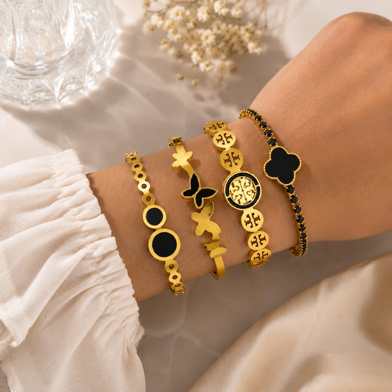 Hand Cuff