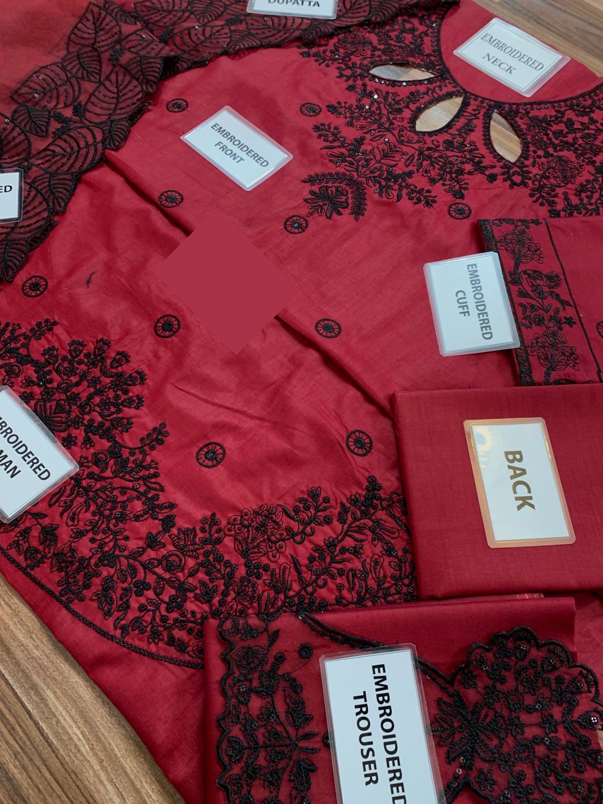 LAAM LUXURY LAWN COLLECTION