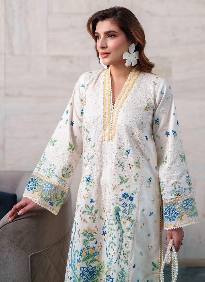 NEECHEY Lawn Collection
