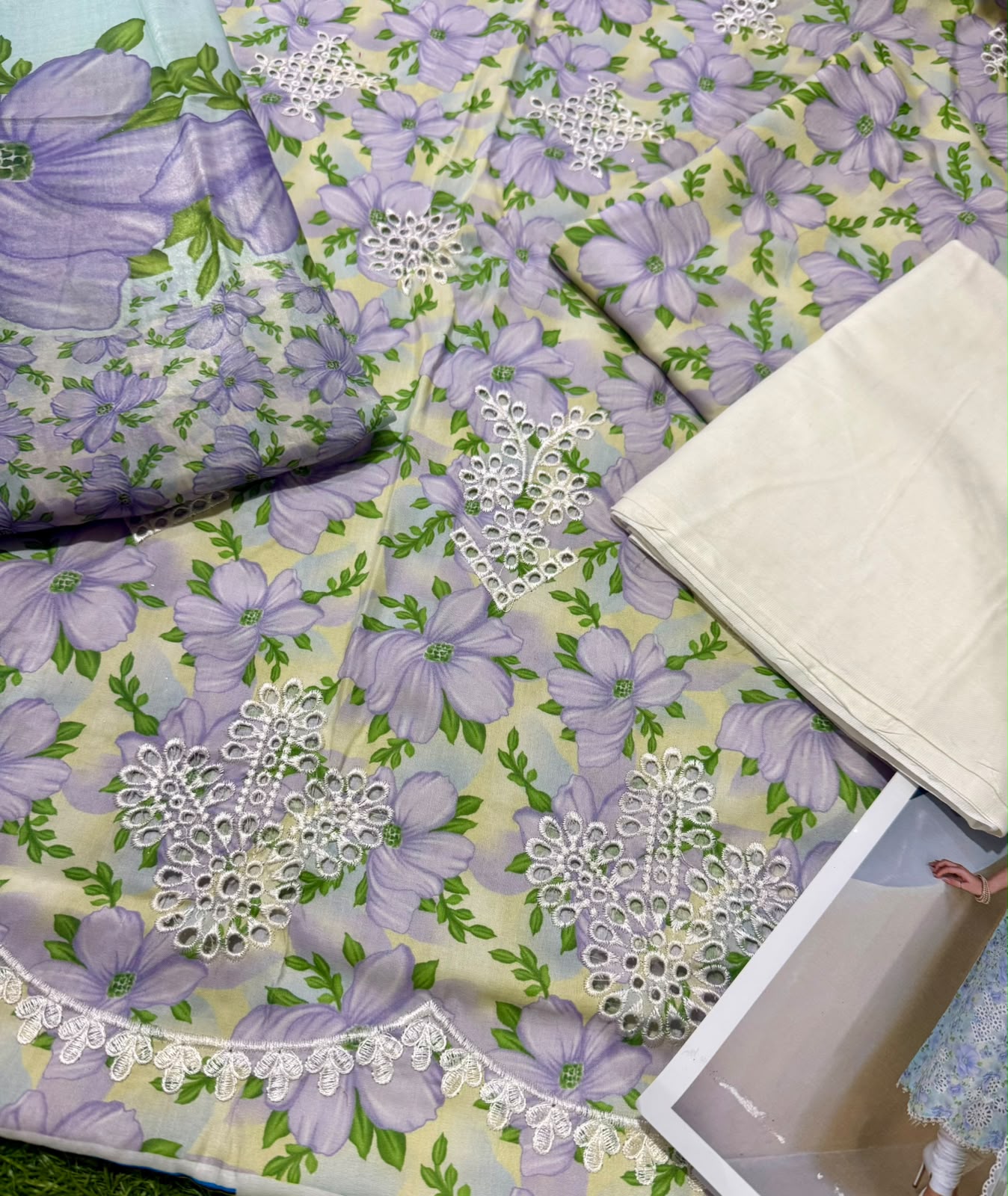 BAROOQUE SWISS POLYESTER