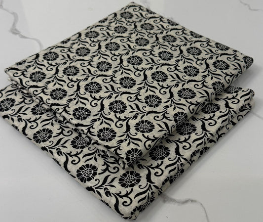 BLACK AND WHITE PRINTED TWO PIECE
