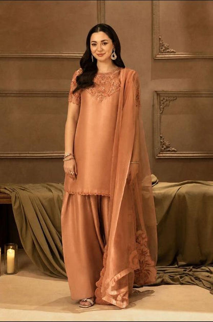 Hania Aamir