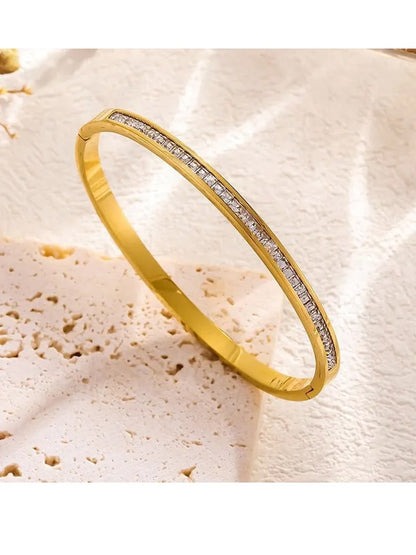 Hand Cuff