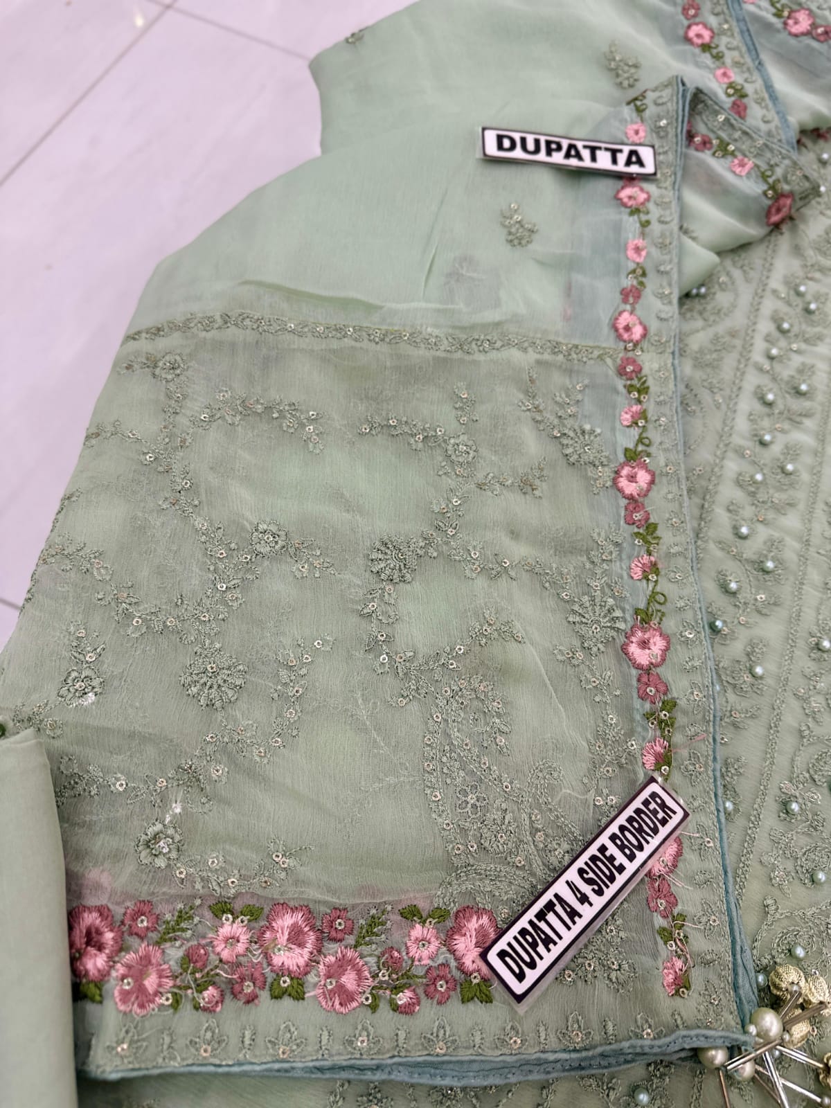 HUSN-E-SUROSHI Collection