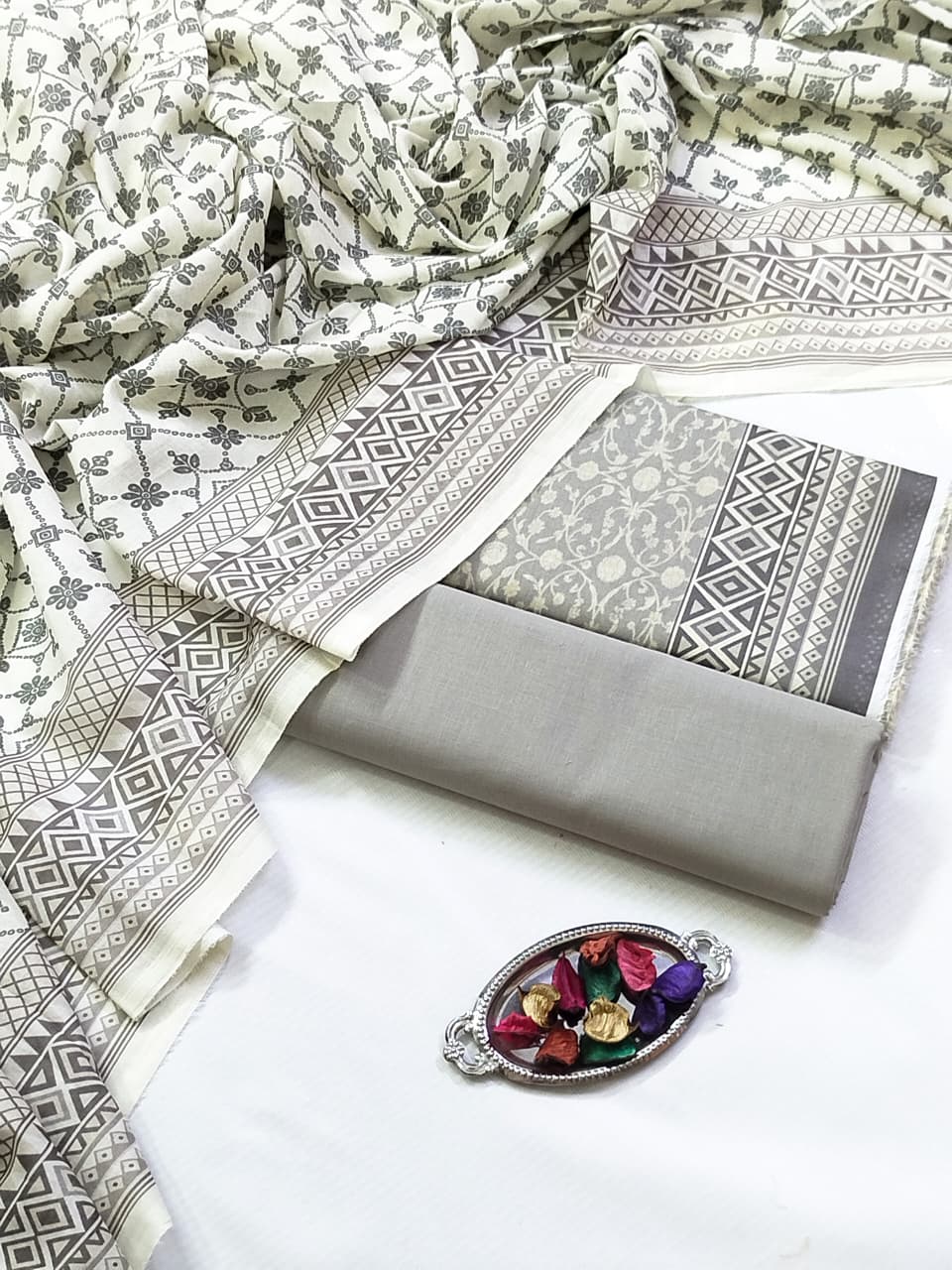 PRINTED DIGITAL LAWN COLLECTION