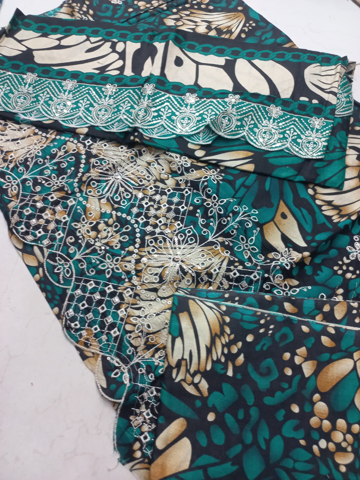 BJ Chikan Kari Emb Suit
