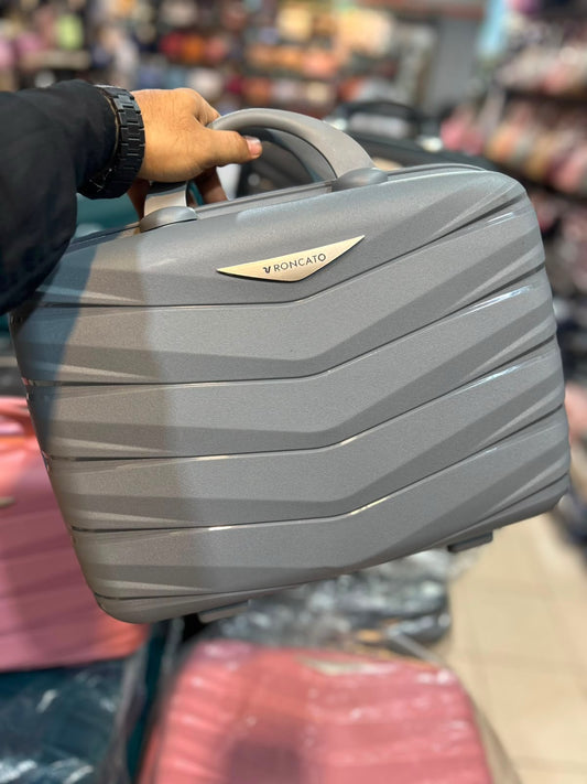 Roncato Premium  Vanity Case