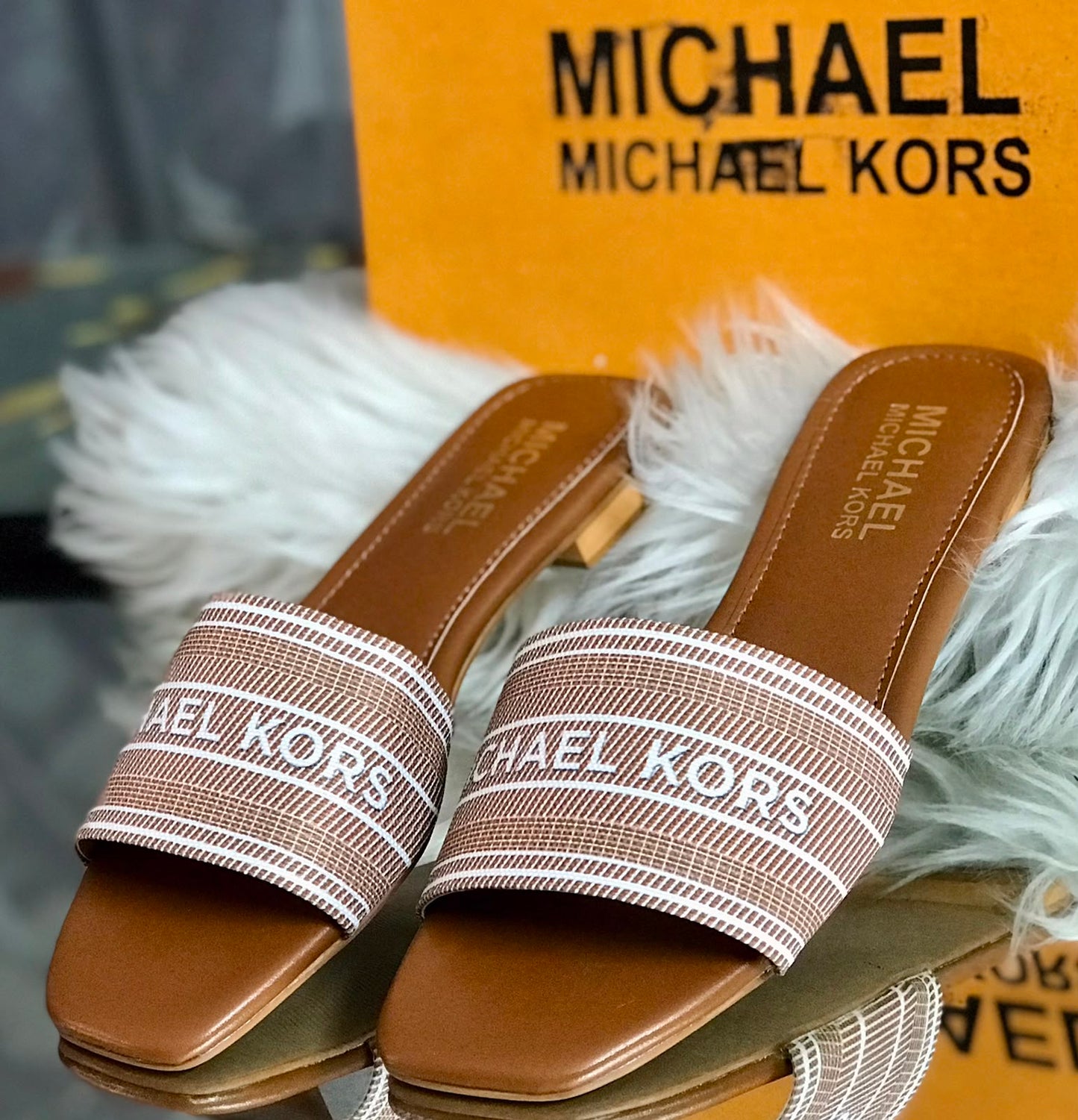 M K Slipper