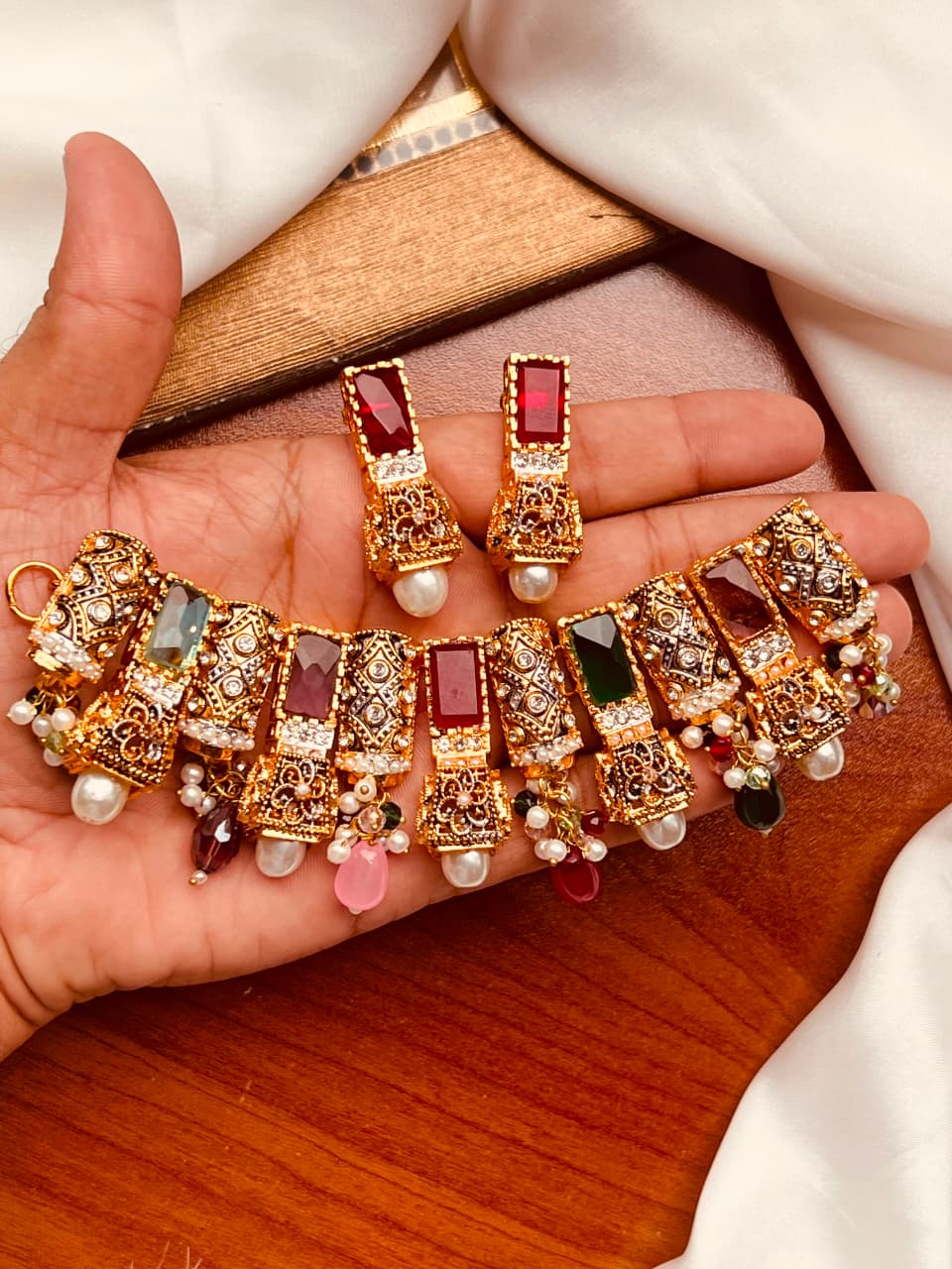 Choker Set
