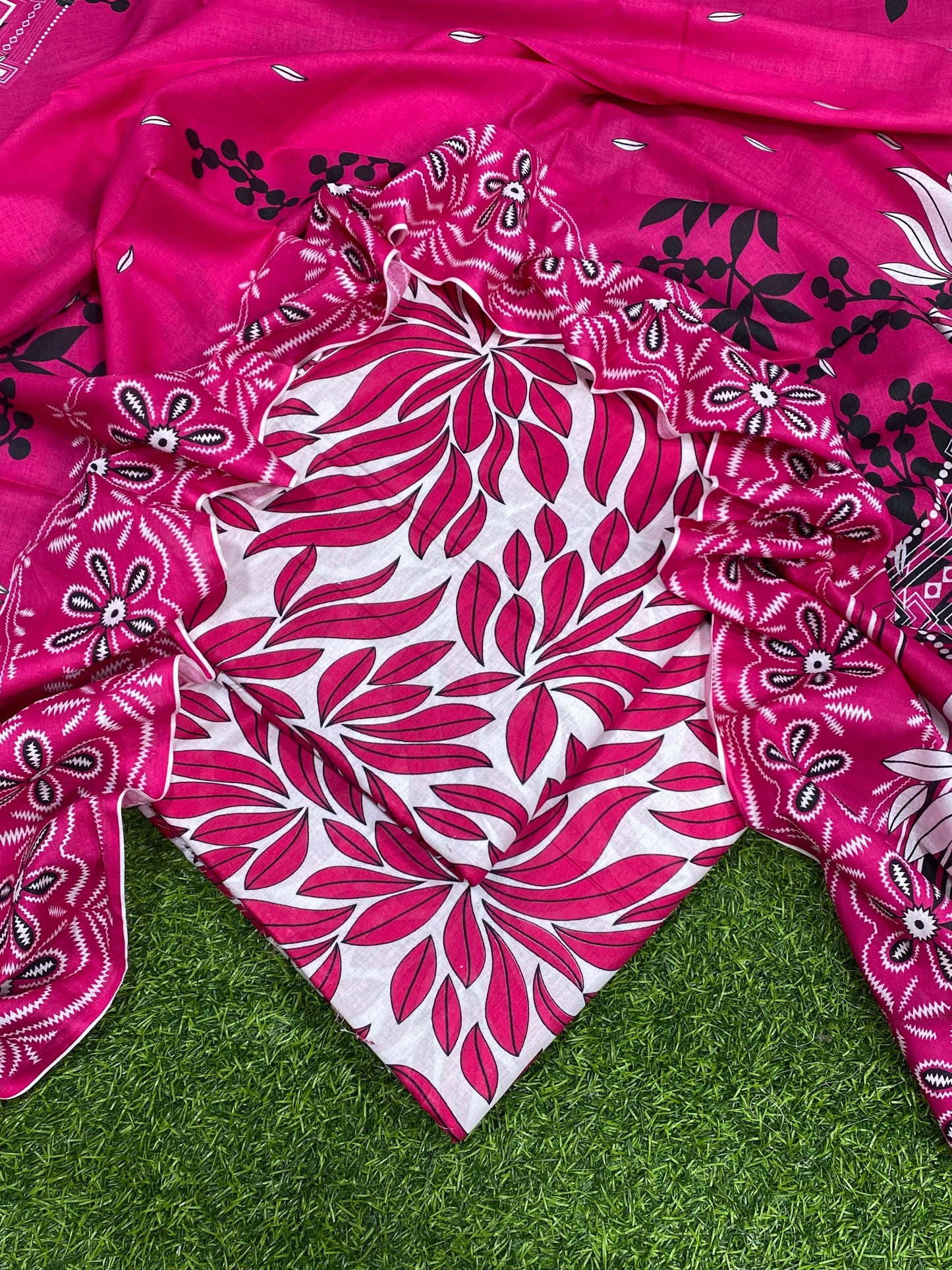 SAPPHIRE LAWN PRINT