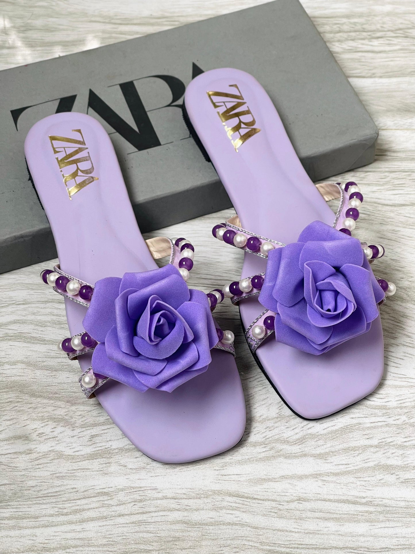 ZARA EMBROIDERED FLOWER FLATS