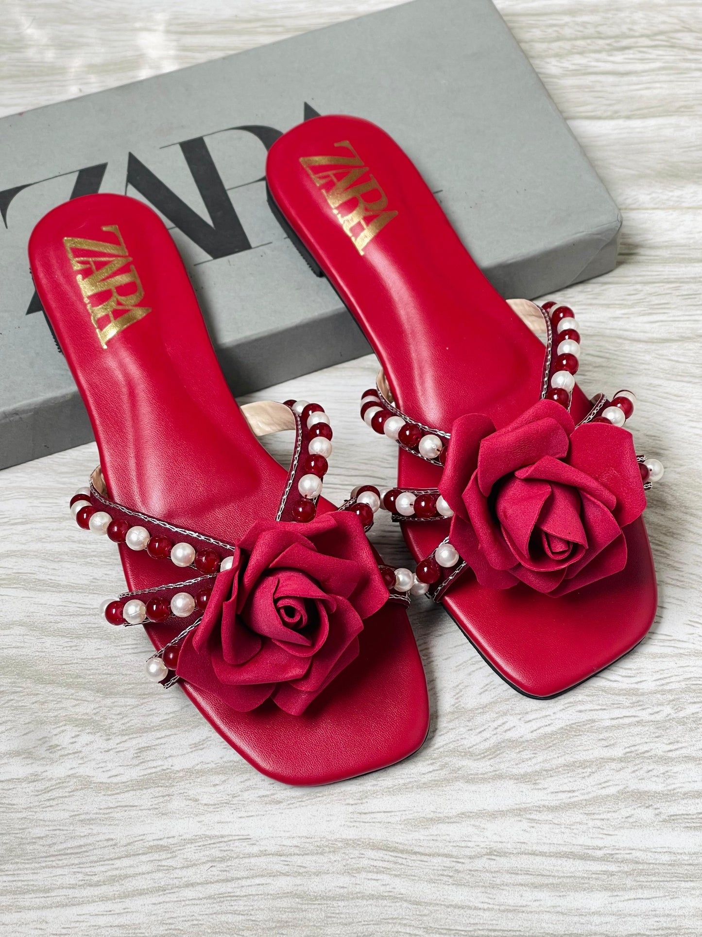ZARA EMBROIDERED FLOWER FLATS