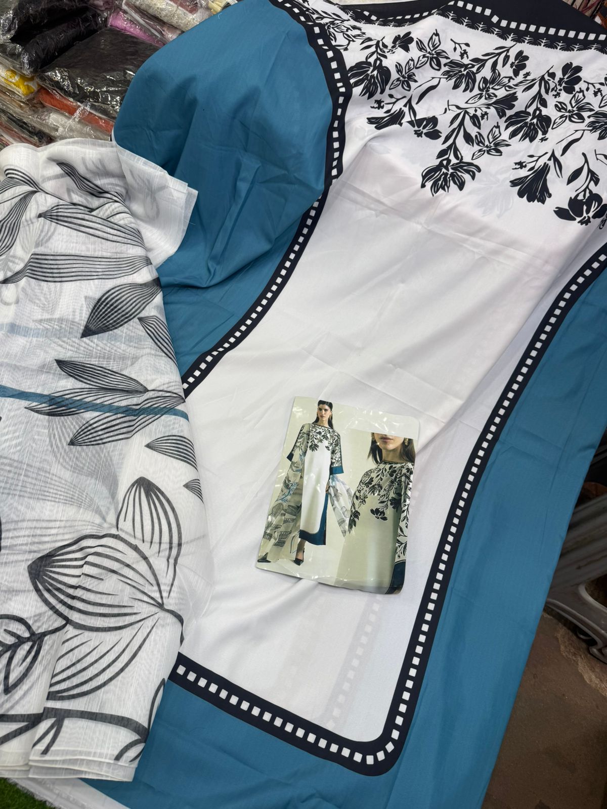 Lulusar Swiss Kaftan