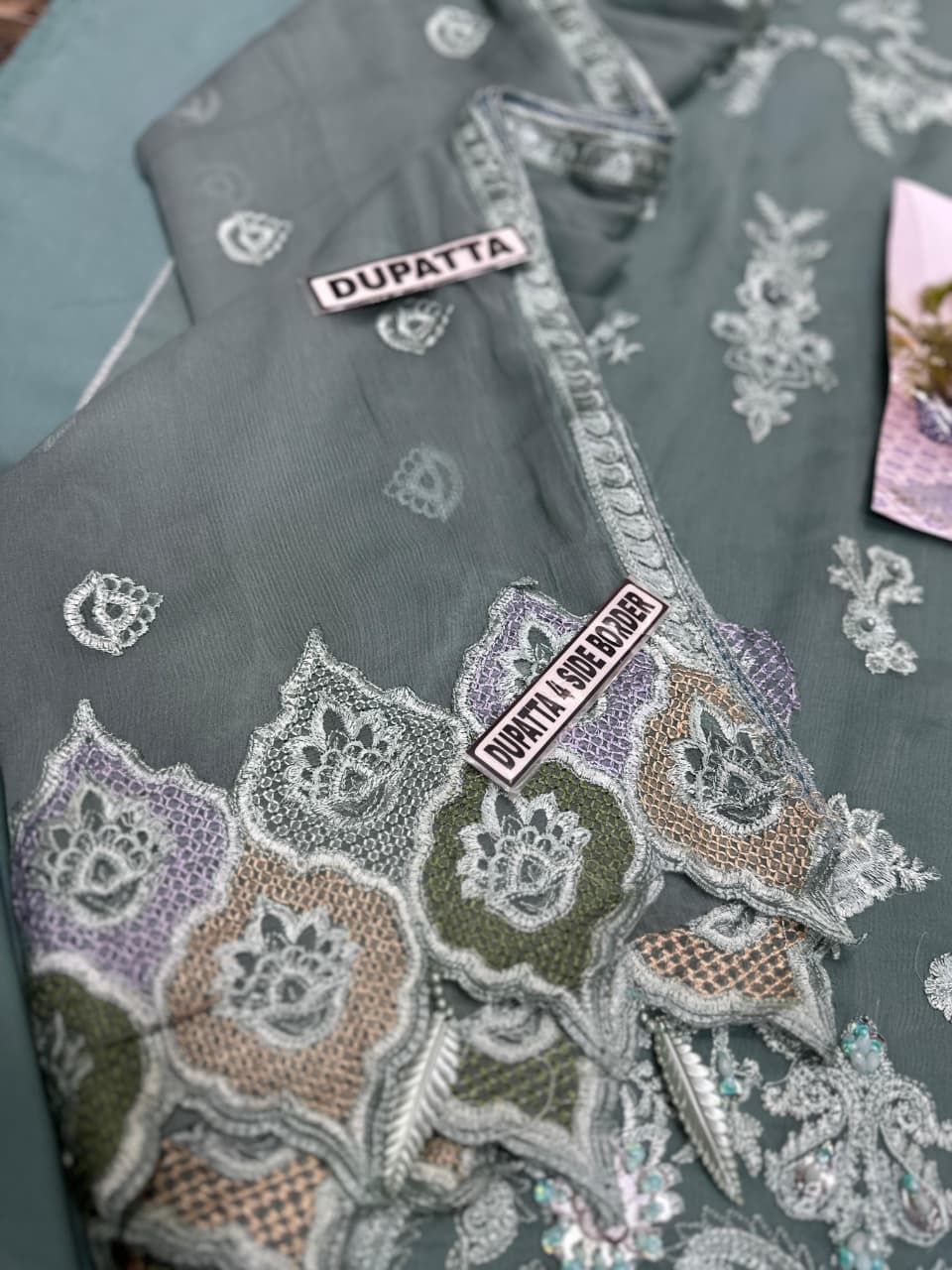 HUSN-E-SUROSHI Collection