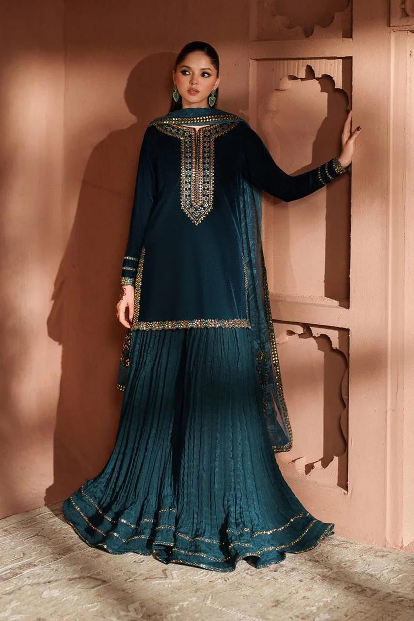 IZNIK VELVET COLLECTION