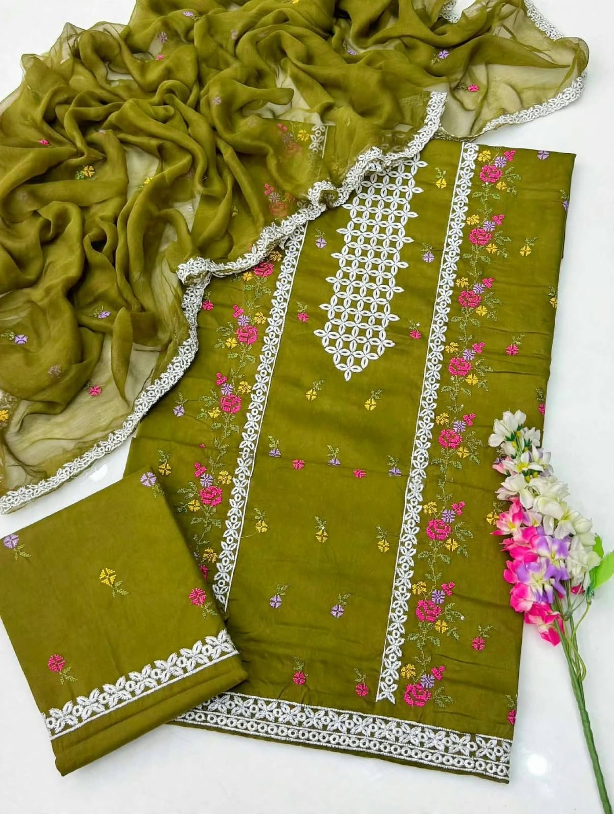 Chicken Kari 3 Piece Suit