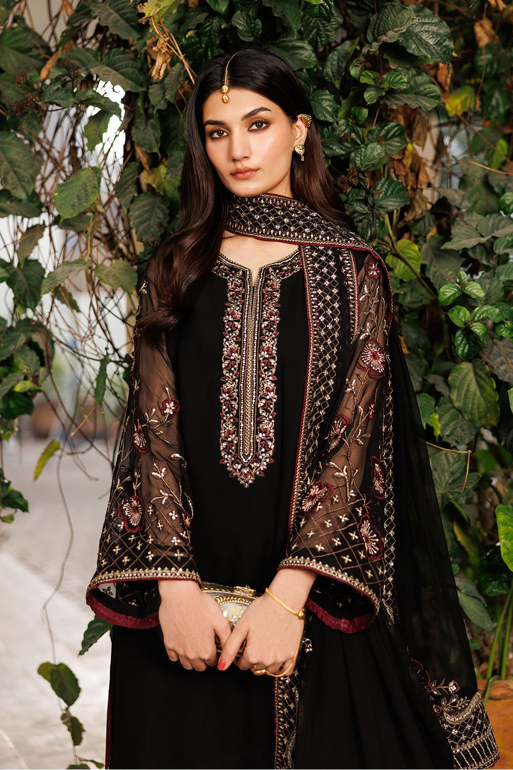 Iznik Chiffon Embroidered Collection