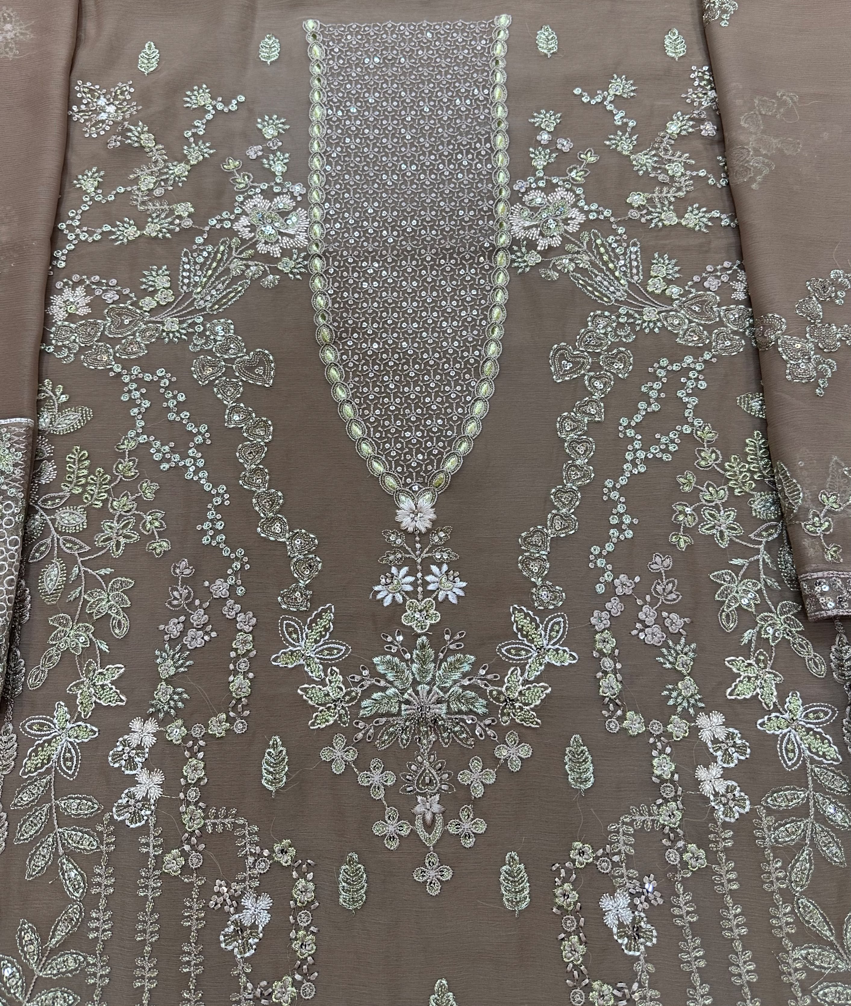 Laavish FORMAL COLLECTION