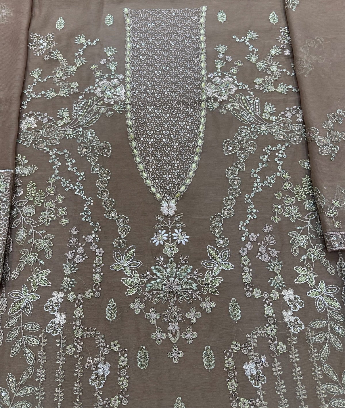 Laavish FORMAL COLLECTION