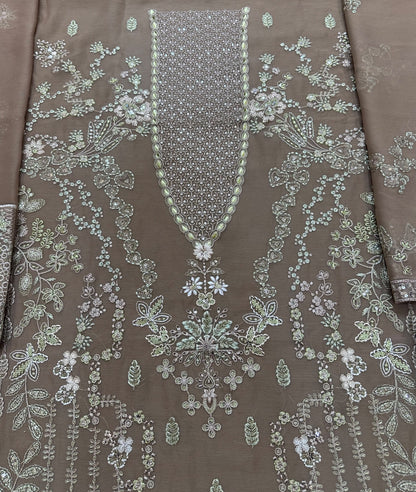 Laavish FORMAL COLLECTION