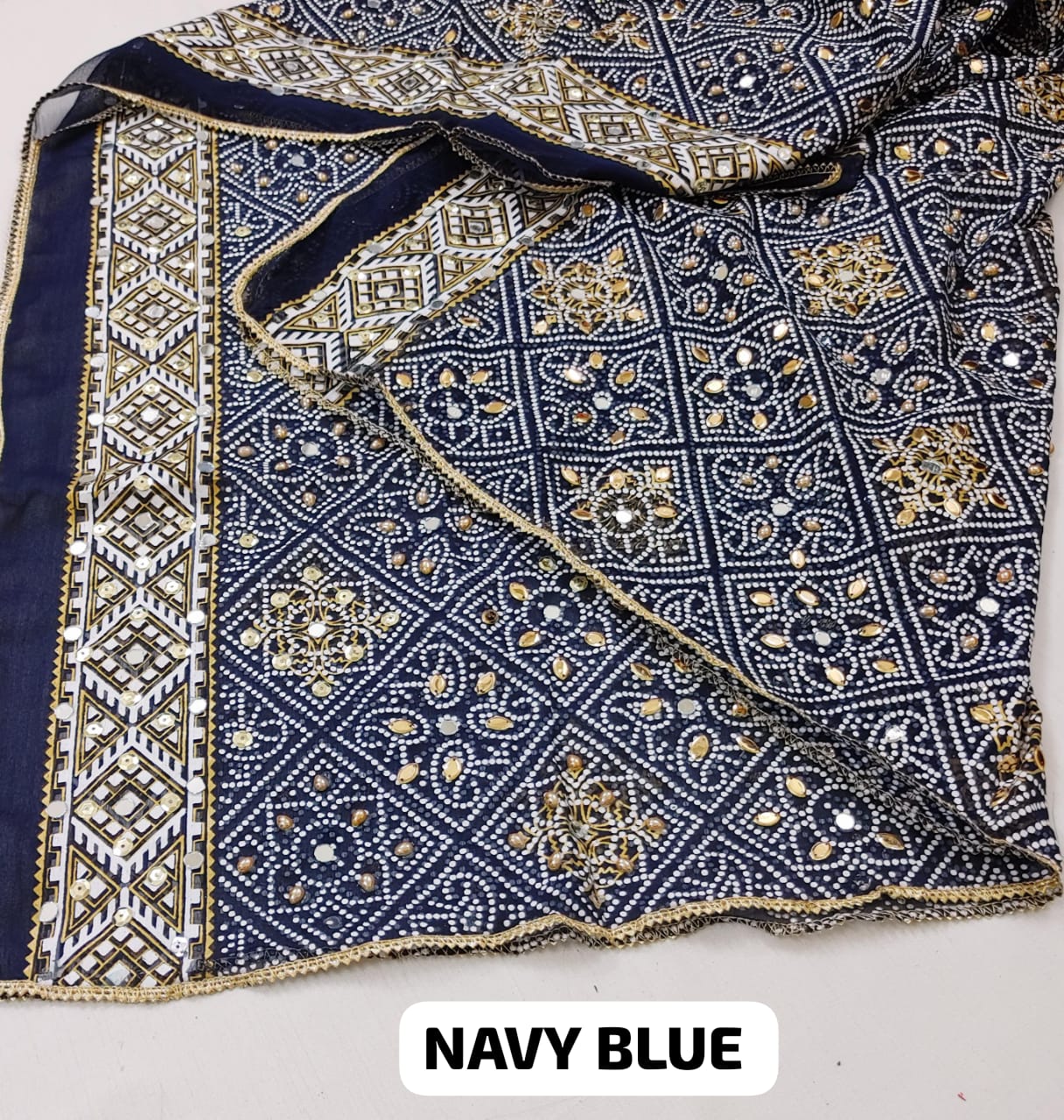 MIRROR WORK CHUNRI DUPATTA