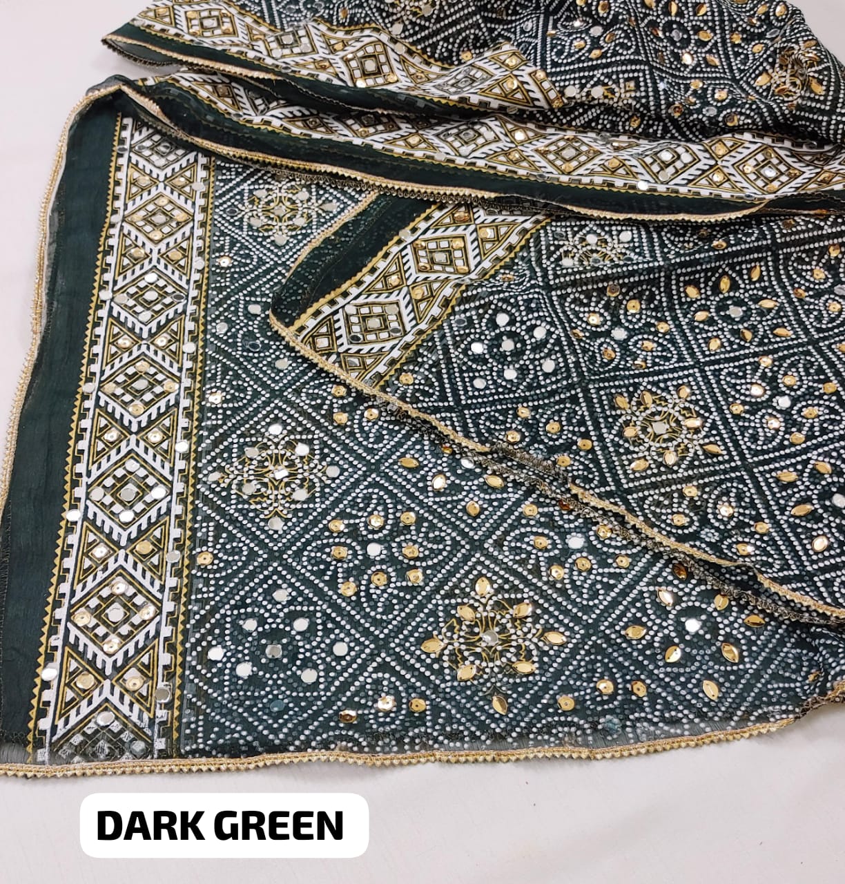 MIRROR WORK CHUNRI DUPATTA