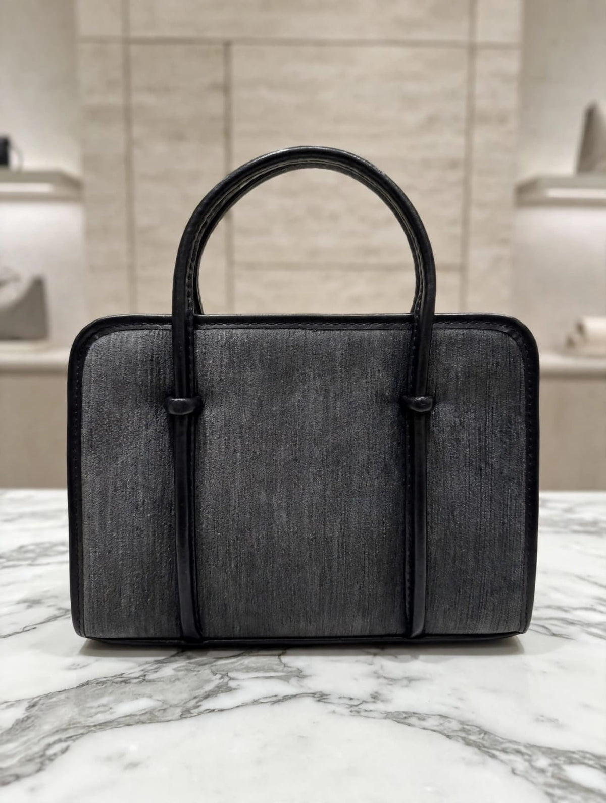 Hand bag