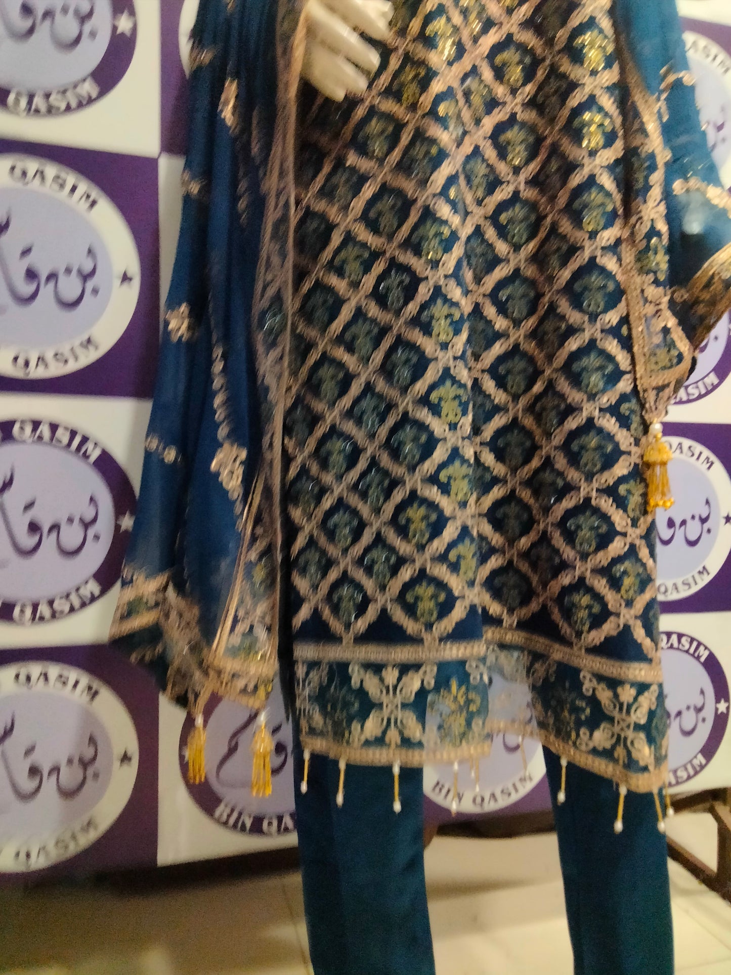 ASIM JOFA CHIFFON STITCHING